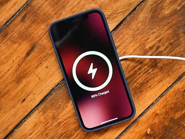 札达苹果手机维修分享iPhone 12可以随便充电吗 